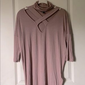 EXPRESS | M | Cross Front Turtleneck